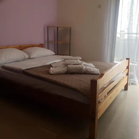 Value Apartment Up To The City Center Cavala